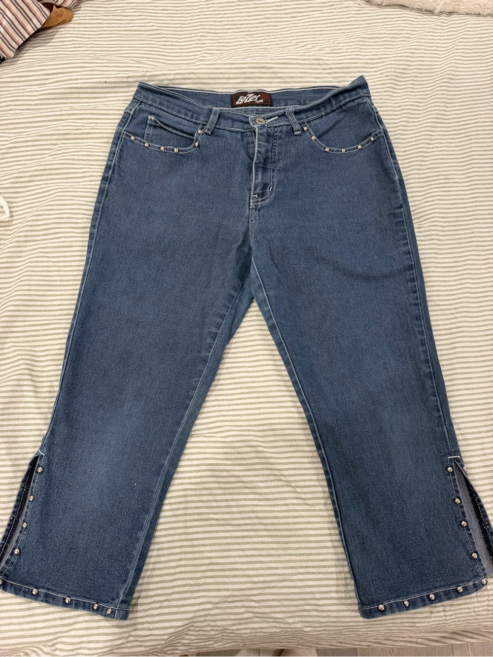 Vintage Embellished capri Jeans in Blue Size 9